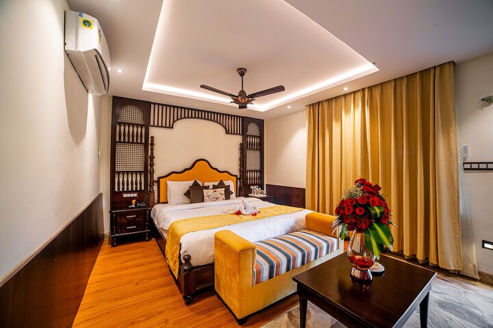 Room 4 of 56