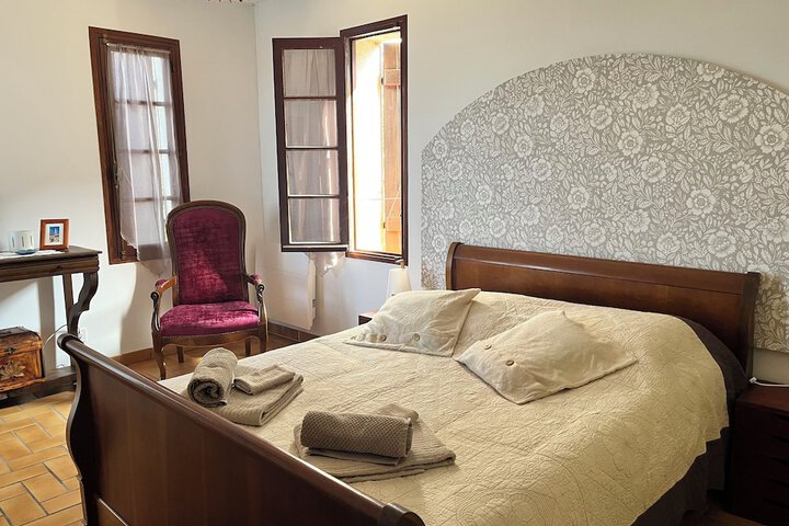 Room 4 of 31
