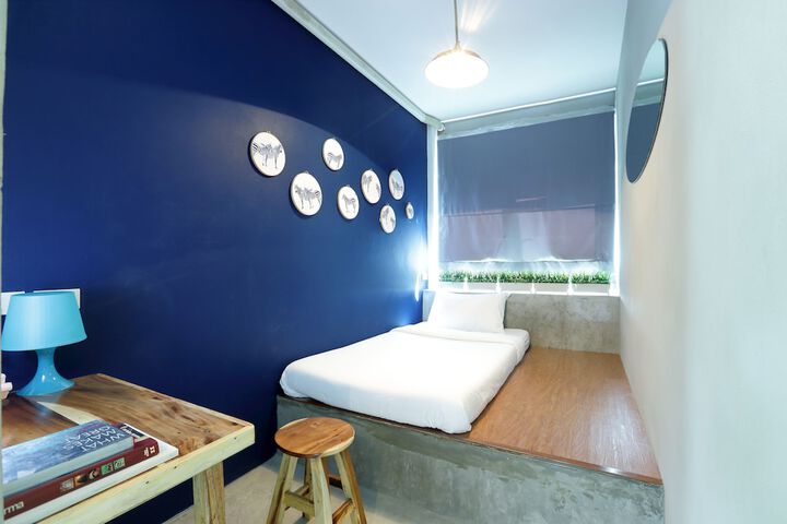 Room 18 of 60