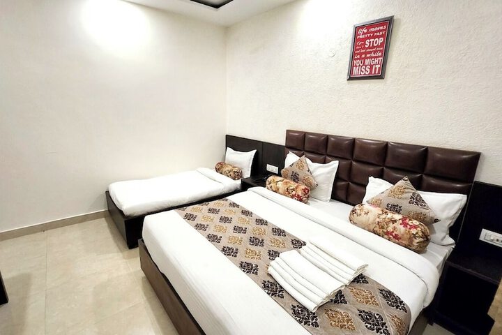 Room 35 of 64