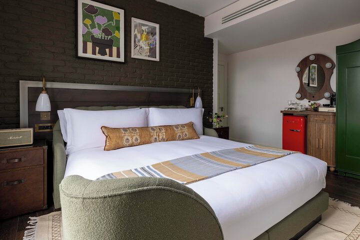 Room 21 of 88