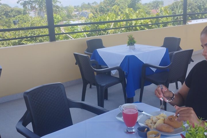 Dining 11 of 29