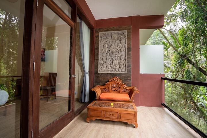 Room 14 of 29