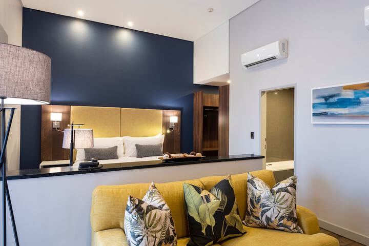 Room 10 of 35
