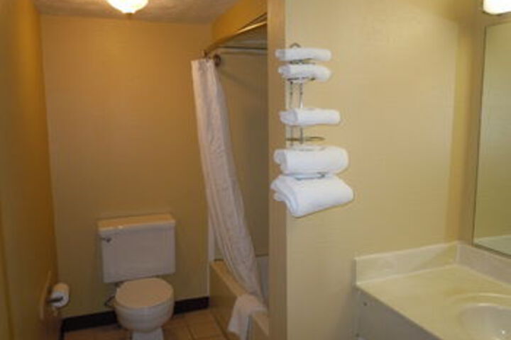 Room 3 of 24
