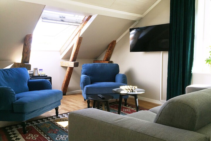 Room 17 of 83