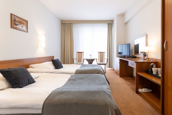 Room 7 of 45