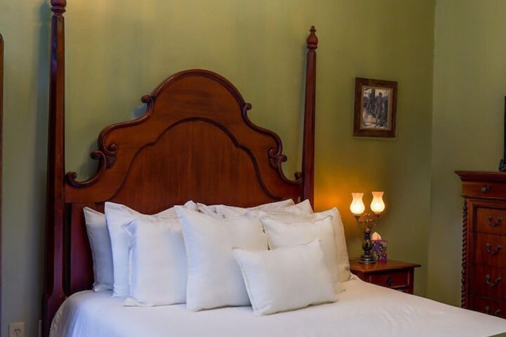 Room 47 of 78