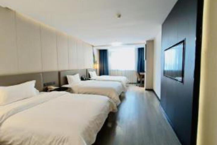 Room 20 of 20