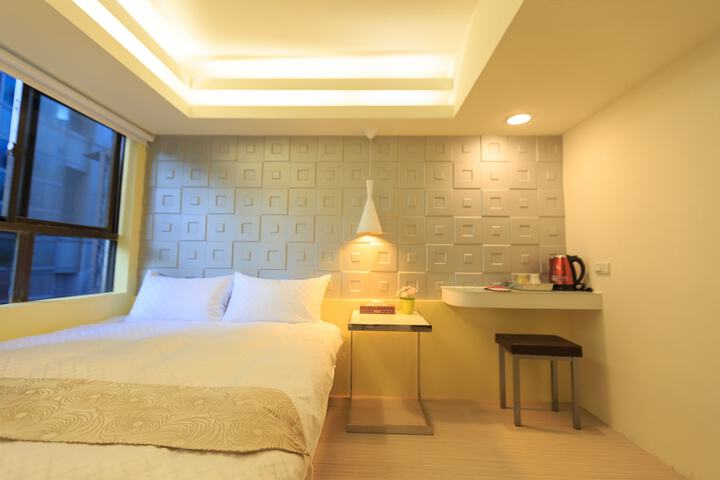 Room 18 of 60