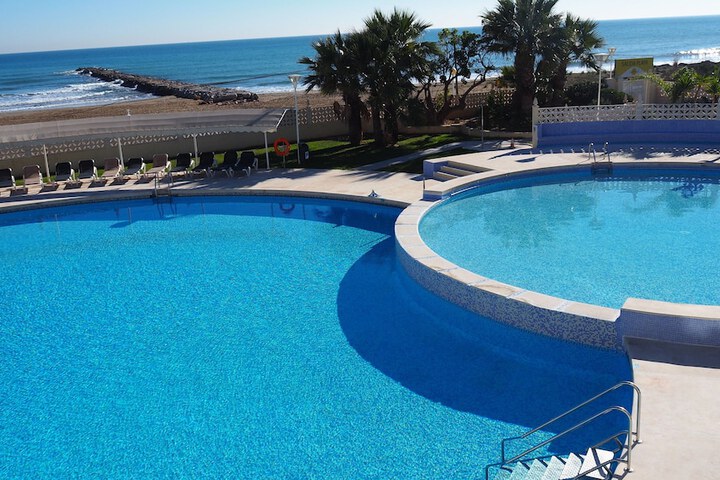 Hotel Pool