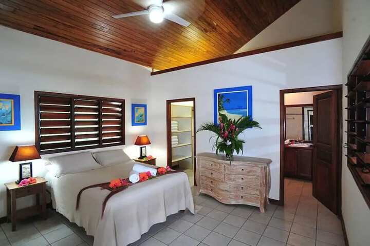 Room 12 of 54