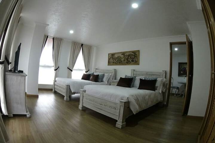 Room 6 of 23