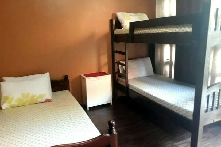 Room 6 of 39