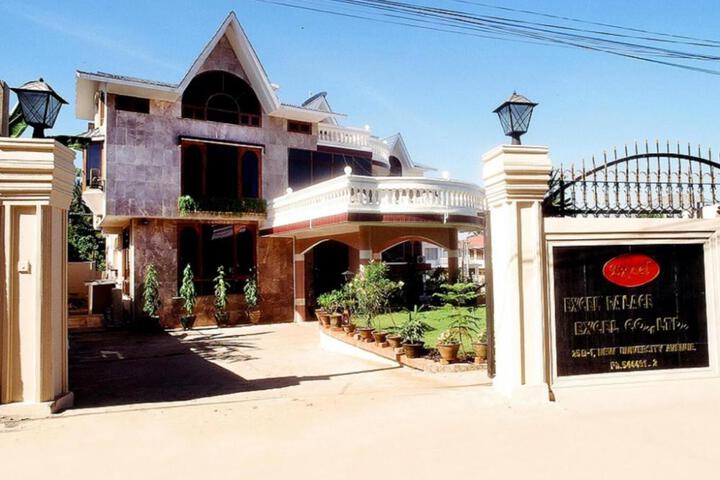 Excel Palace Hotel