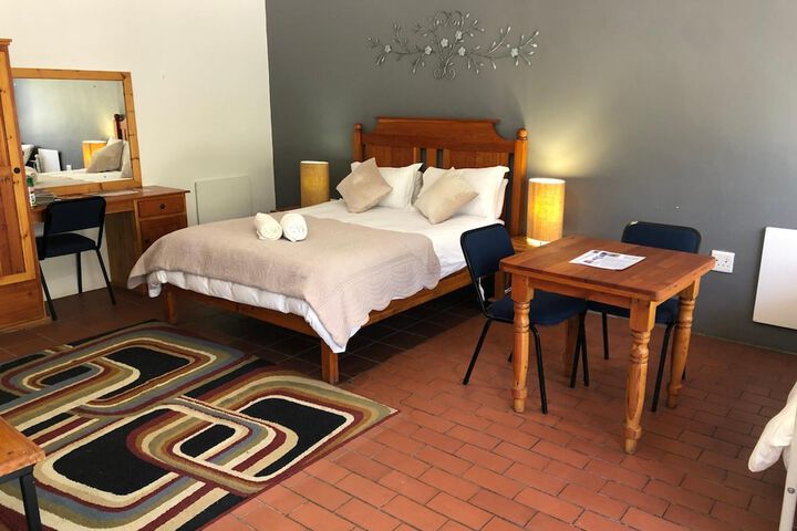 Room 3 of 61