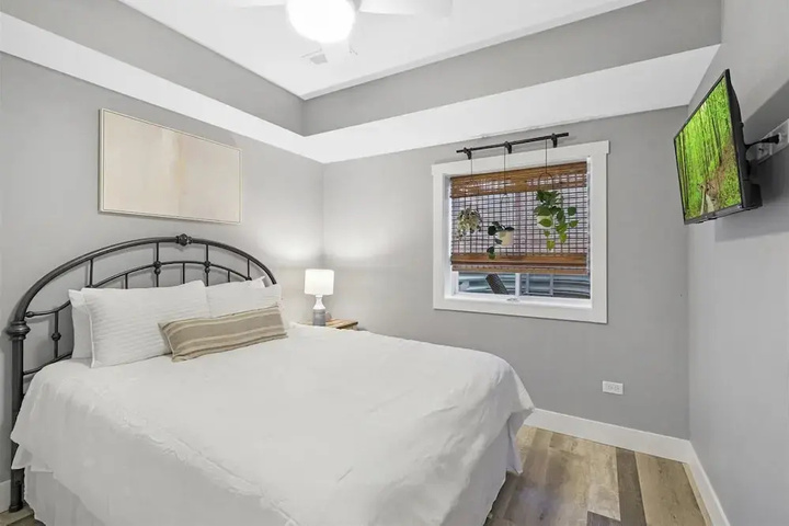 Room 2 of 12
