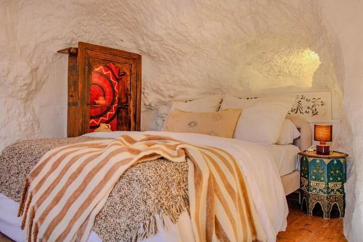 Room 4 of 47