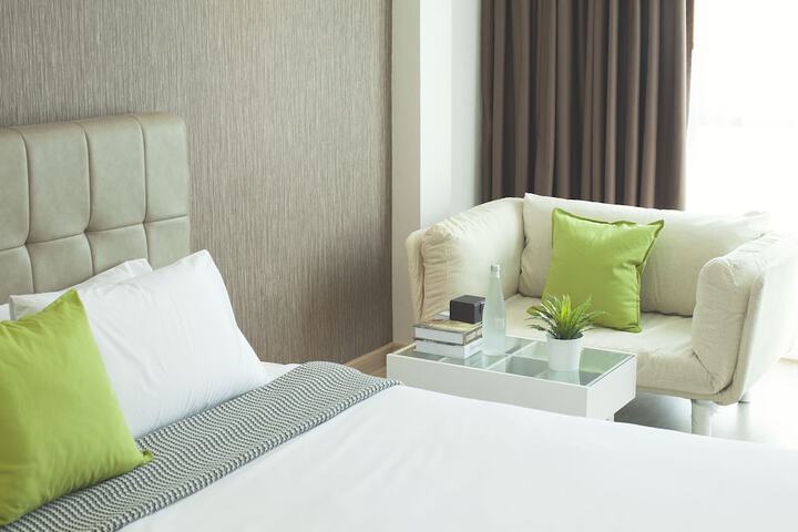 Room 14 of 36
