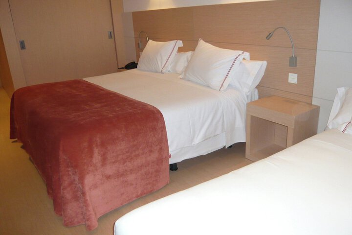 Room 27 of 70