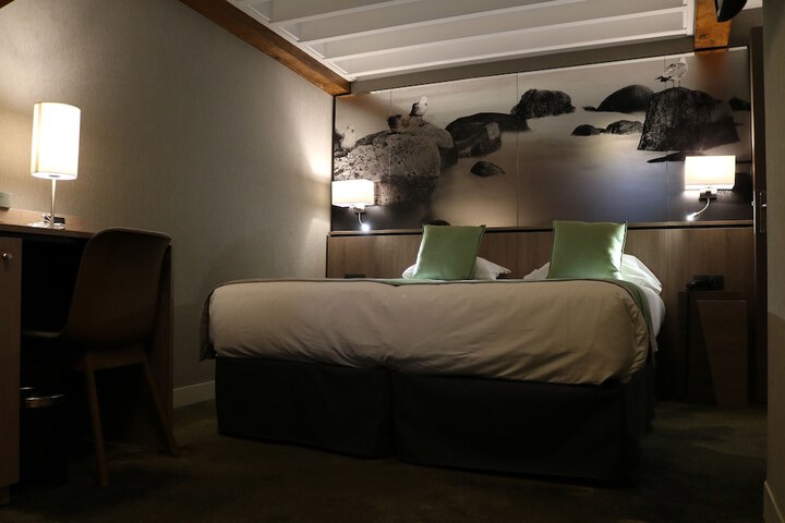 Room 20 of 94