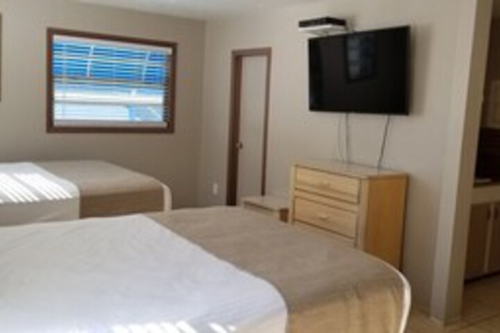 Room 33 of 34