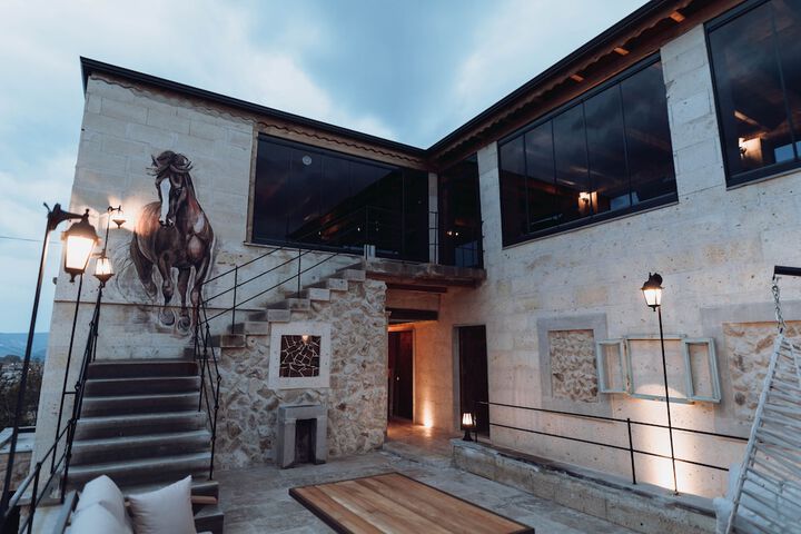 Hotel 98 of 99