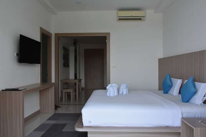 Room 15 of 41