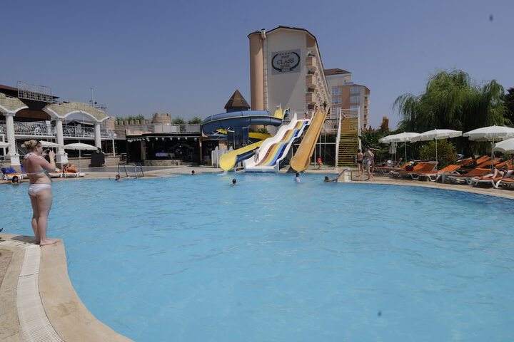 Pool 11 of 54