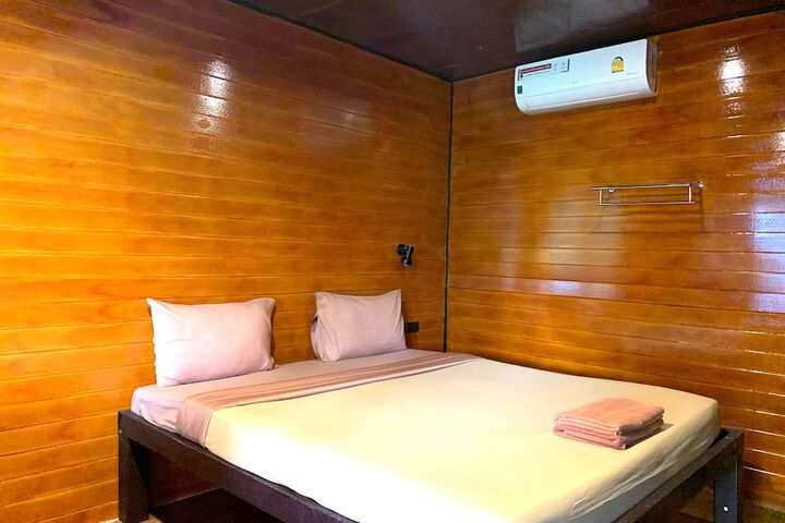 Room 30 of 119