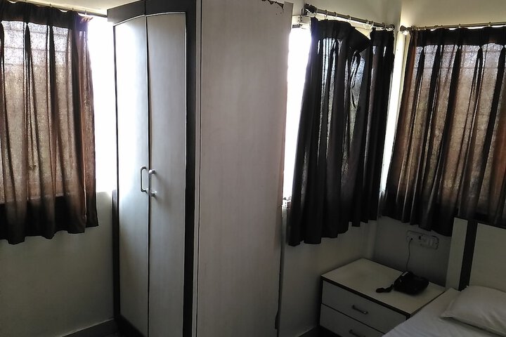 Room 15 of 30