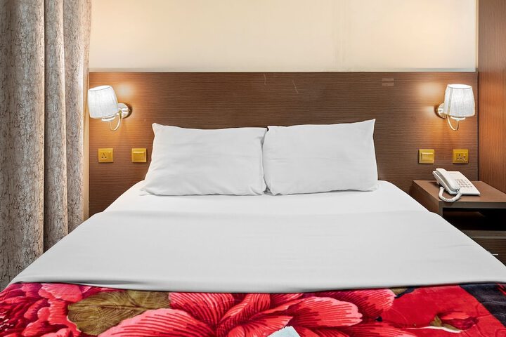 Room 10 of 10