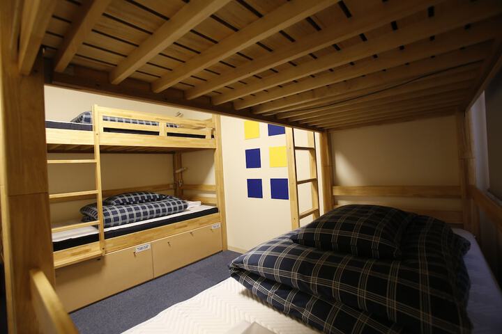 Room 19 of 84