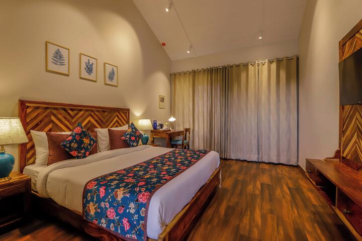Room 7 of 75