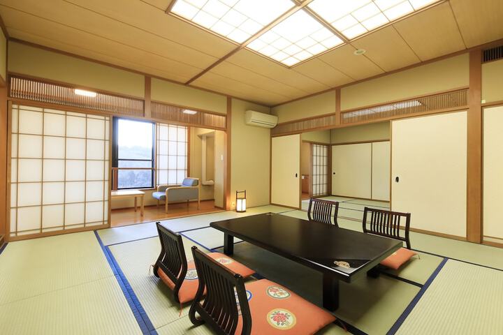 Room 29 of 102