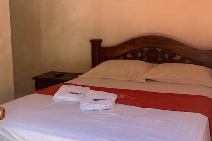 Room 6 of 27