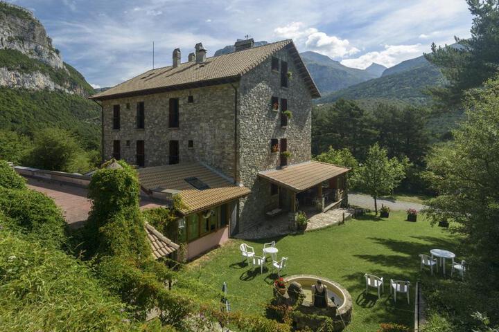 Hotel de Montaña Uson