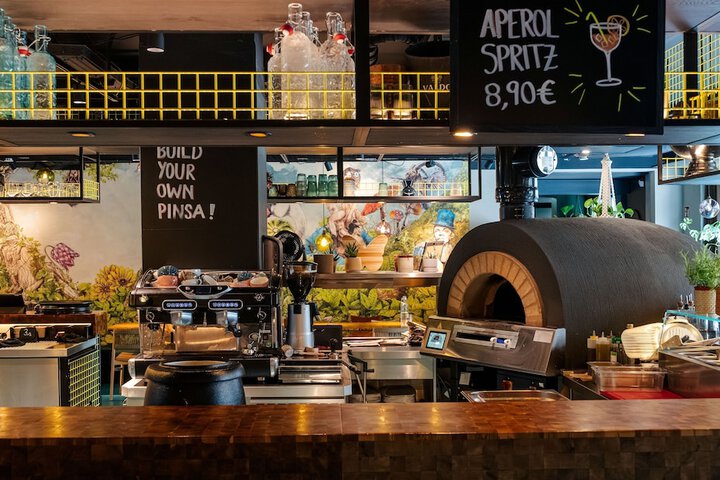 Dining 86 of 122