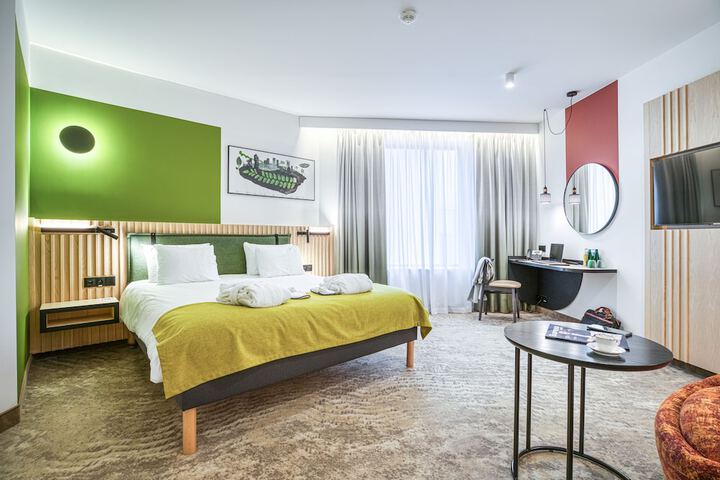 Room 4 of 75
