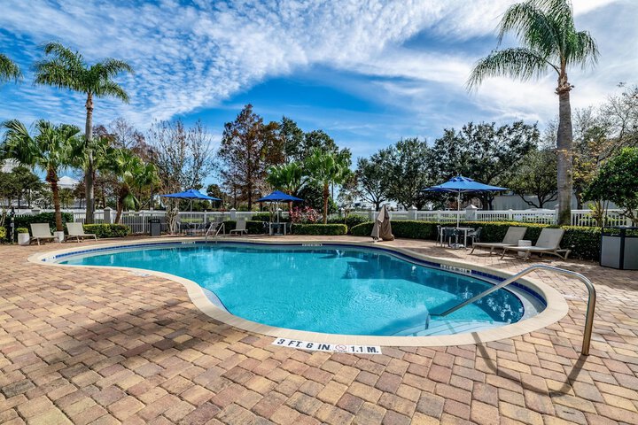 Pools & Facilities