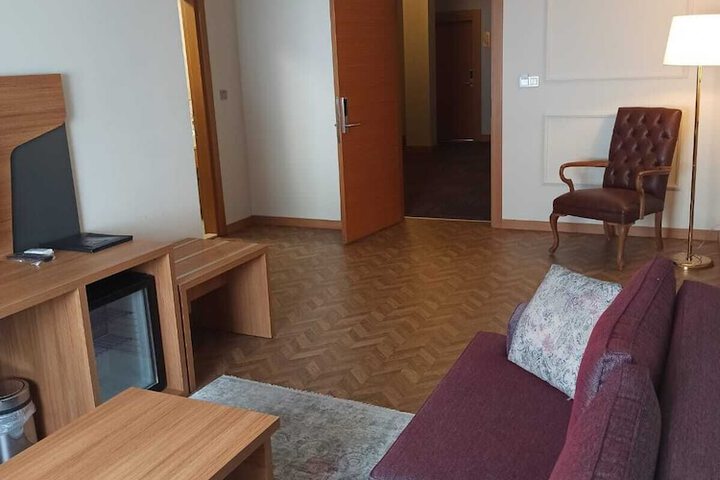 Room 36 of 54