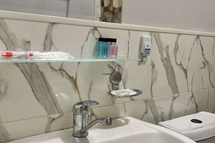 Room 7 of 7