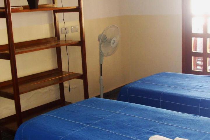 Room 16 of 34