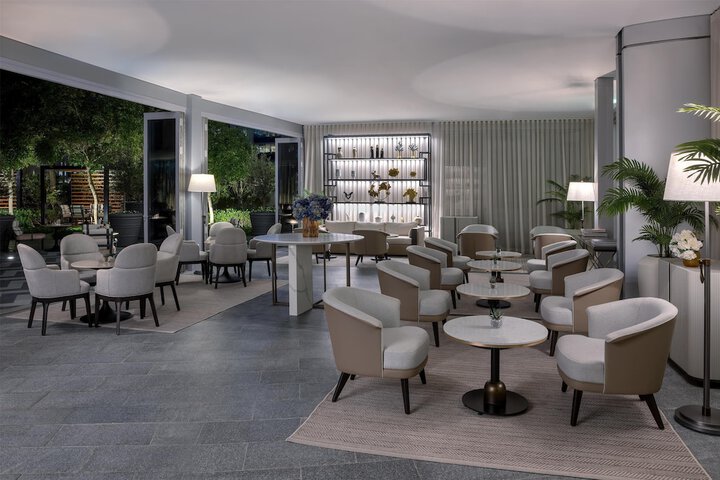 Hotel Interior 26 of 198