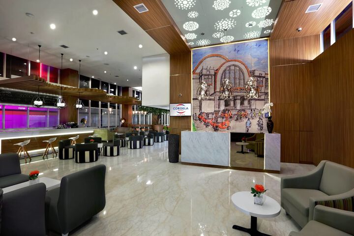 Hotel Lobby