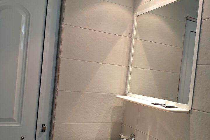 Room 34 of 59