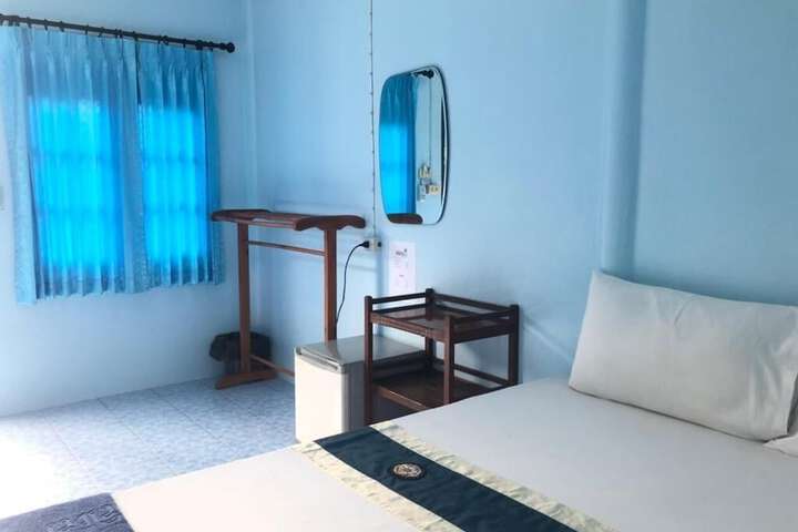 Room 7 of 53