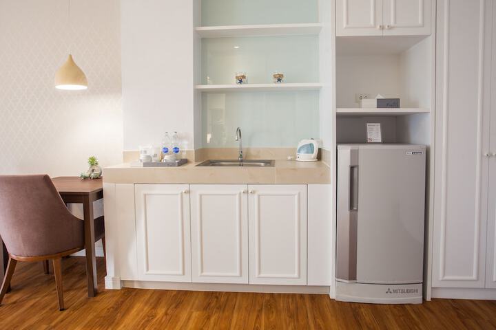 Private kitchenette