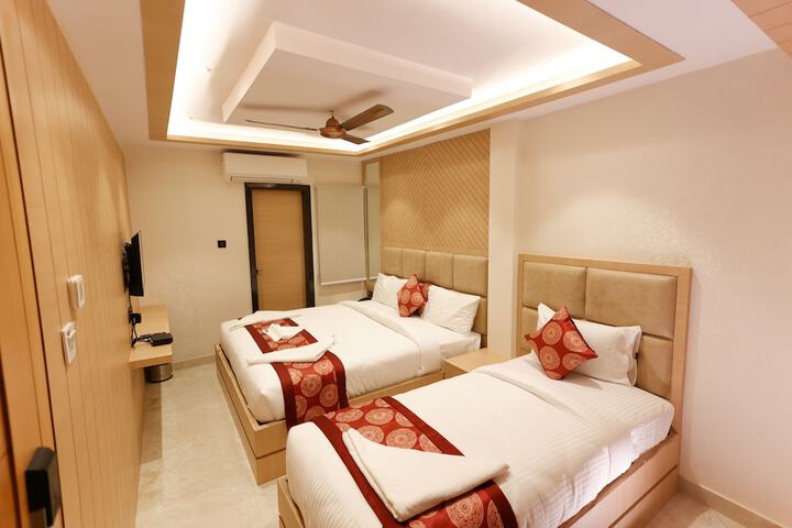 Room 13 of 29