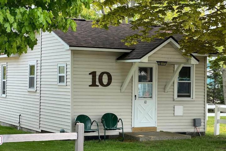Room 17 of 134